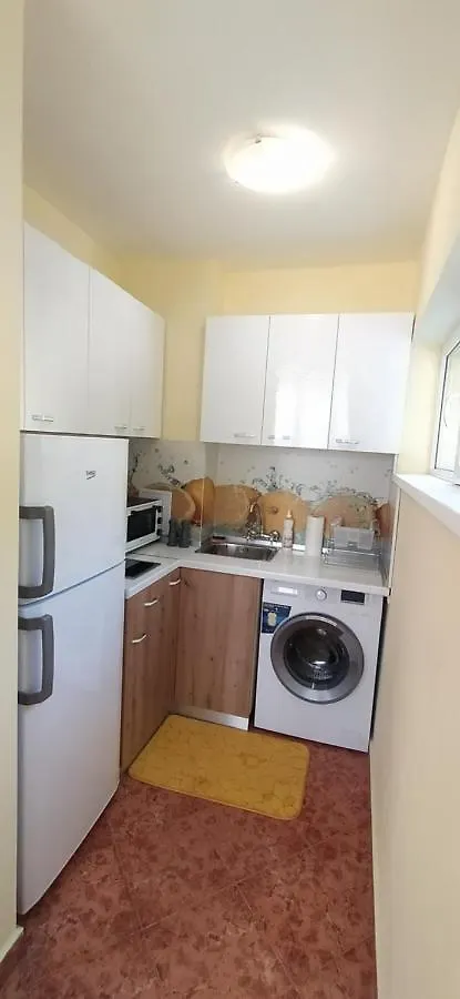 Apartment Studios Near To Burgas Free University