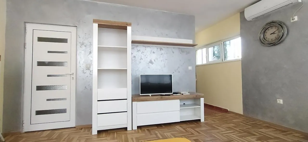Apartment Studios Near To Burgas Free University