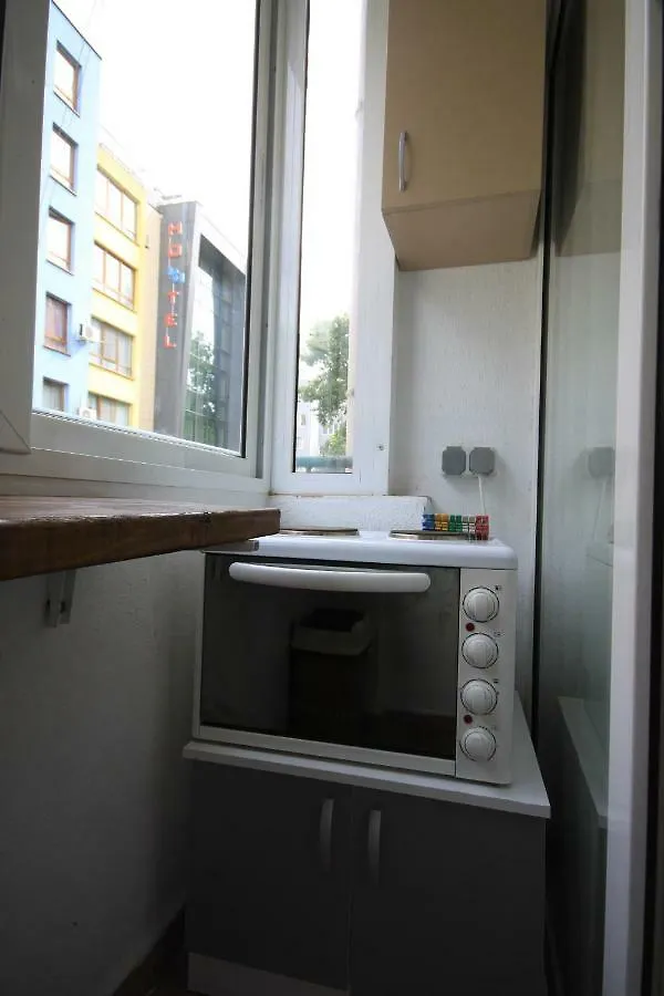 Studios Near To Burgas Free University 0*,